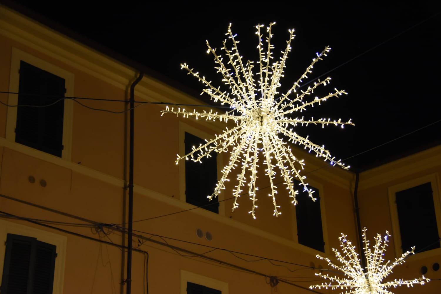 Un “doppio incanto” per il Natale 2024 a Pietrasanta