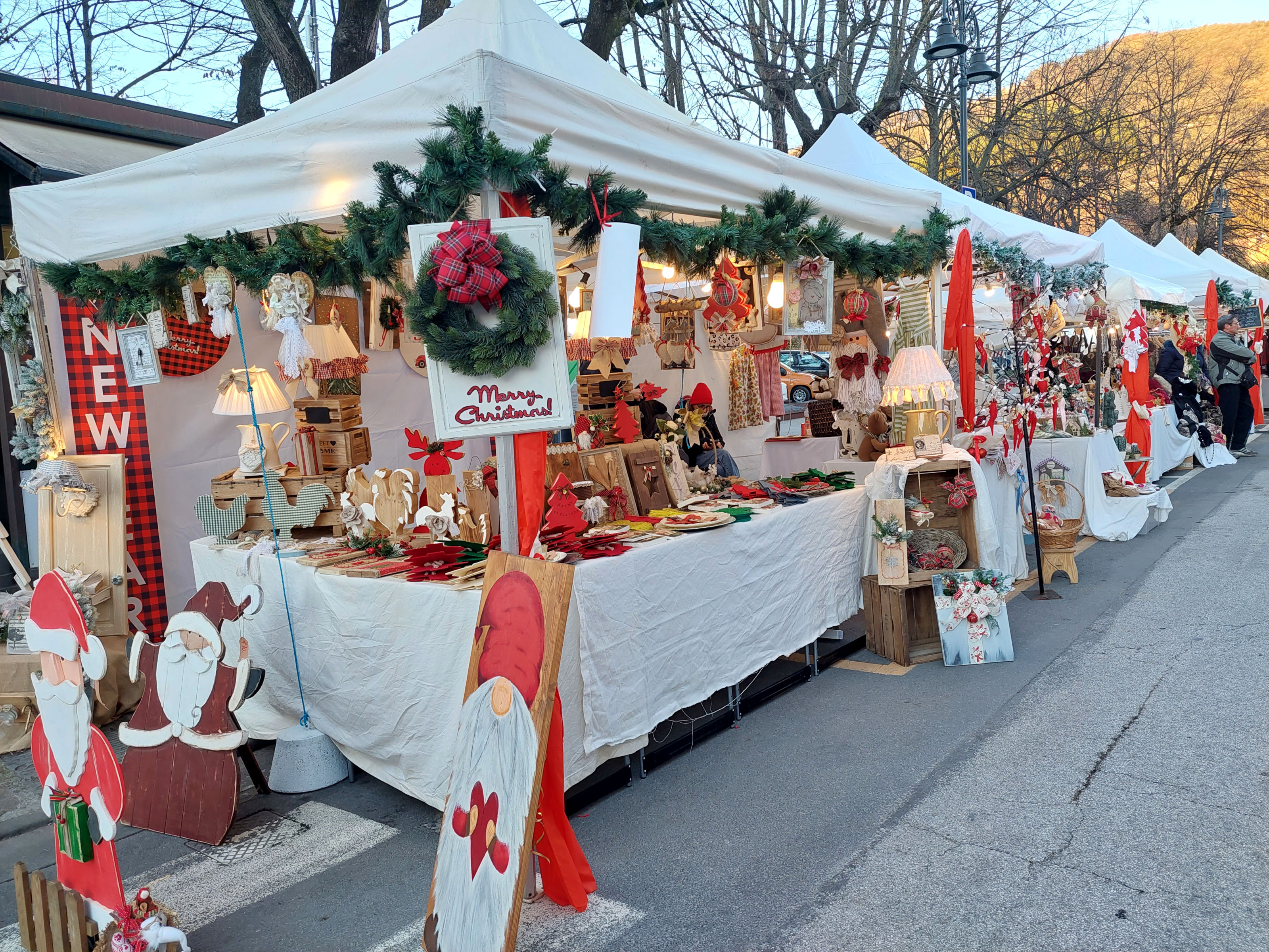 Tornano i mercatini di Natale, fra shopping e animazioni