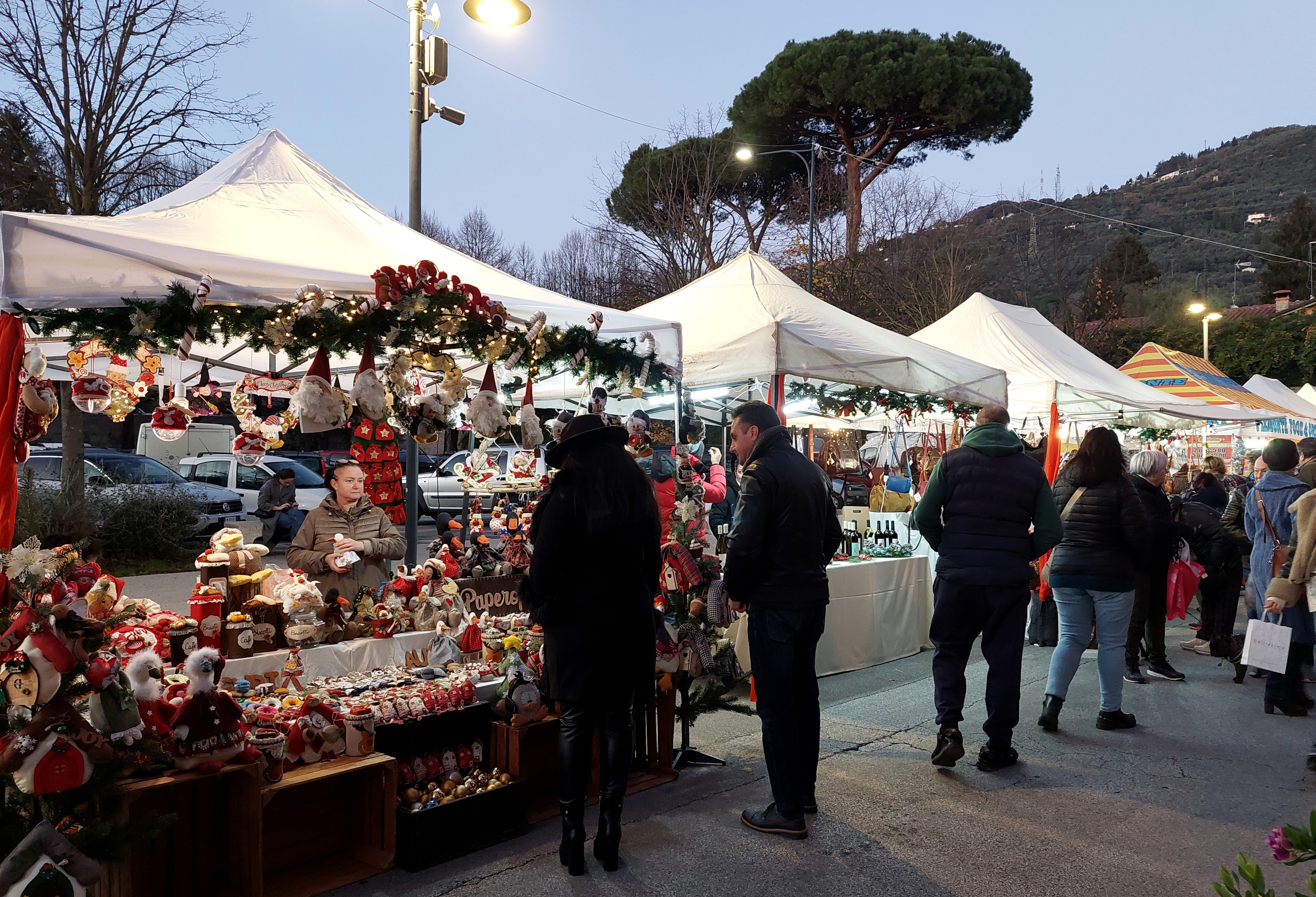 Secondo appuntamento con il mercatino di Natale