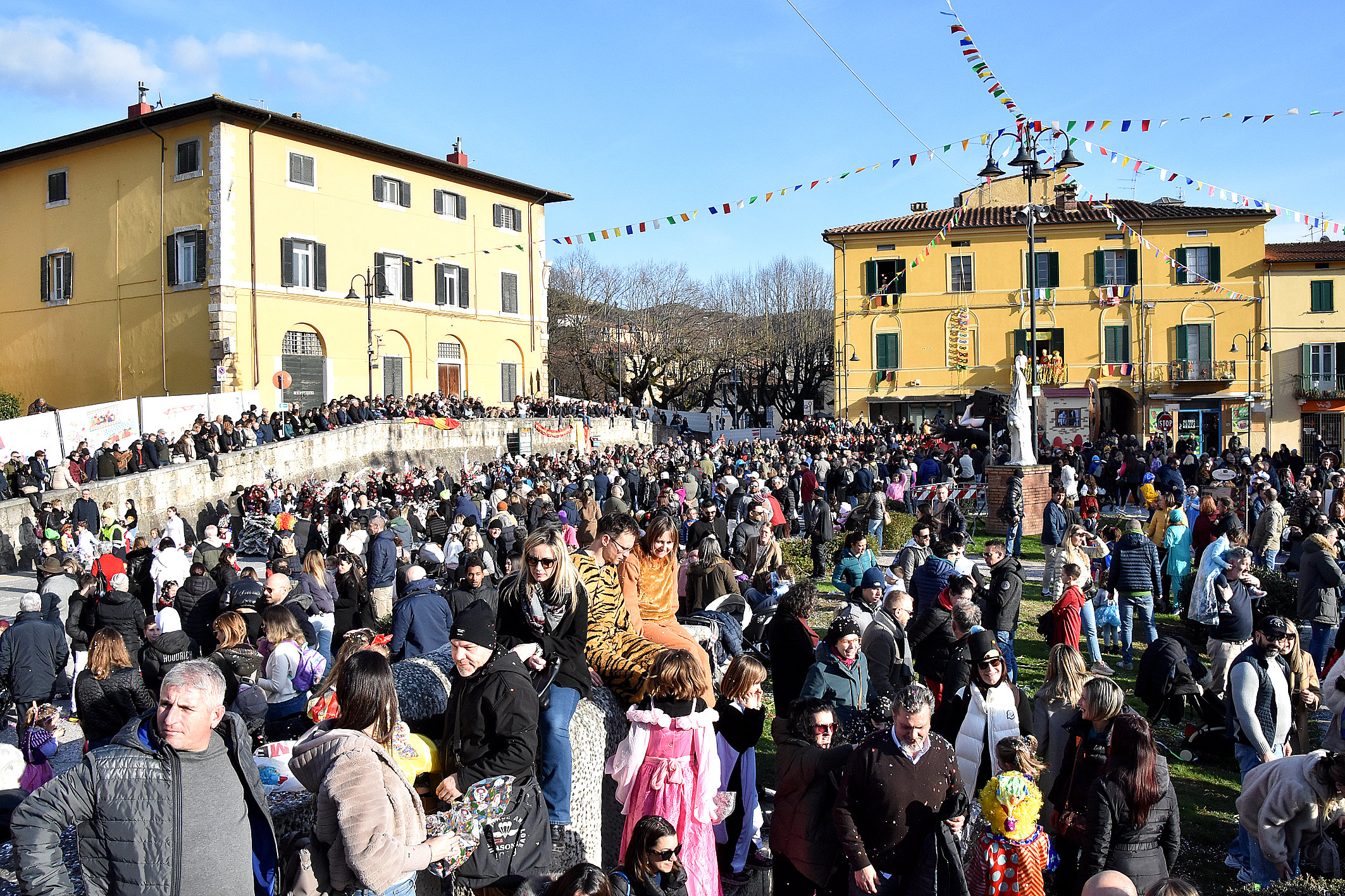 Esordio da incorniciare per il Carnevale di Pietrasanta