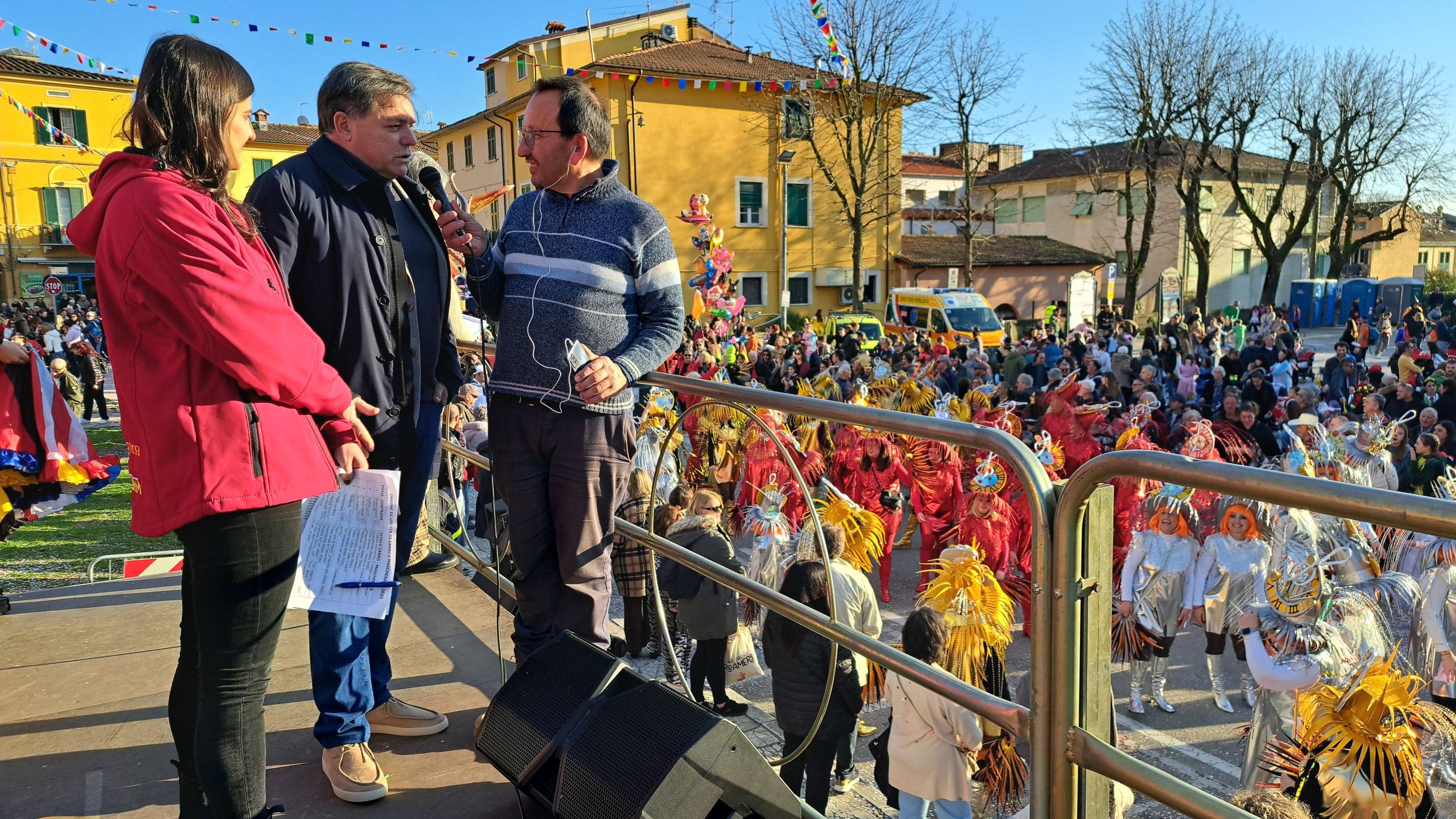 Il Carnevale di Pietrasanta “saluta” fra gli applausi